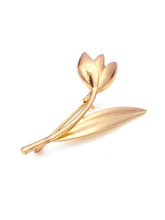 Load image into Gallery viewer, Metal Flower Shaped Brooch