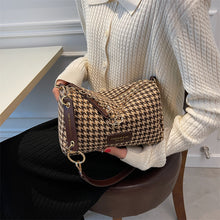 Load image into Gallery viewer, Small Chain Houndstooth Shoulder Crossbody Bags Woolen Cloth Luxury Designer Women 2022 Hit Winter Handbags And Purse Branded