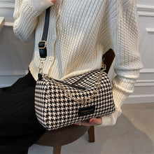 Load image into Gallery viewer, Small Chain Houndstooth Shoulder Crossbody Bags Woolen Cloth Luxury Designer Women 2022 Hit Winter Handbags And Purse Branded