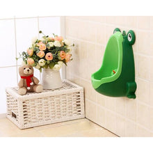Load image into Gallery viewer, Frog Boys Potty Urinal Toilet With Suction Cups Urinoir Enfant Penico Menino WC Training Pinico Kids Pee Urinal-Boy For Children