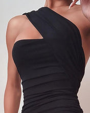 Load image into Gallery viewer, Sexy Slim Fit Plus Size Female Tight Dress 2021 Women Ladies Fashion One Shoulder Sleeveless Solid Color Party Bodycon Dress