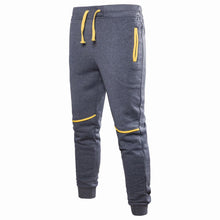 Load image into Gallery viewer, Men Cotton Pleated Loose Fit Full Length Casual Sweatpants
