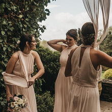 Load image into Gallery viewer, Fashion Halter Bridesmaid Dress 2022 A-Line Simple Wedding Party Gowns Floor Length Sleeveless Maid Of Honor Dress Custom Made