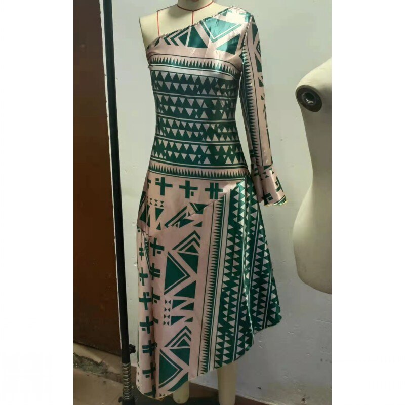 African Dress Women One Shoulder Irregular Hem Totem Print Robe 2022 Summer New Fashion Sexy Elegant Party Dashiki Plus Size