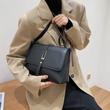 Load image into Gallery viewer, Retro Solid Color One-shoulder Western Style Messenger Bag