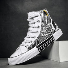 Load image into Gallery viewer, Mens College Style High Top Canvas Shoes
