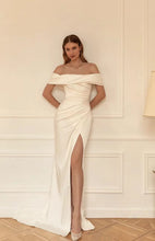 Load image into Gallery viewer, One-shoulder White Simple Slim Wedding Dress Lyiq