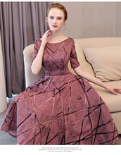 Load image into Gallery viewer, Luxurious Design New Wedding Dress/ Evenign Dress/ Party Dress