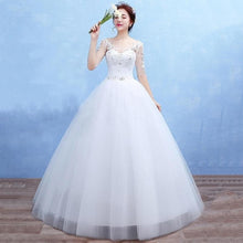 Load image into Gallery viewer, NEW  FASHION  Wedding Dresses Bridal Party Dress New Bride Beautiful Lace Wedding Dresses Floor length Long Bride Dresses