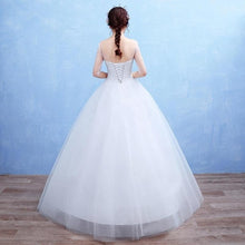Load image into Gallery viewer, NEW  FASHION  Wedding Dresses Bridal Party Dress New Bride Beautiful Lace Wedding Dresses Floor length Long Bride Dresses