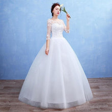 Load image into Gallery viewer, Vintage Wedding Dresses A line Long Sleeves Appliques Lace Wedding Gown Bridal Dresses